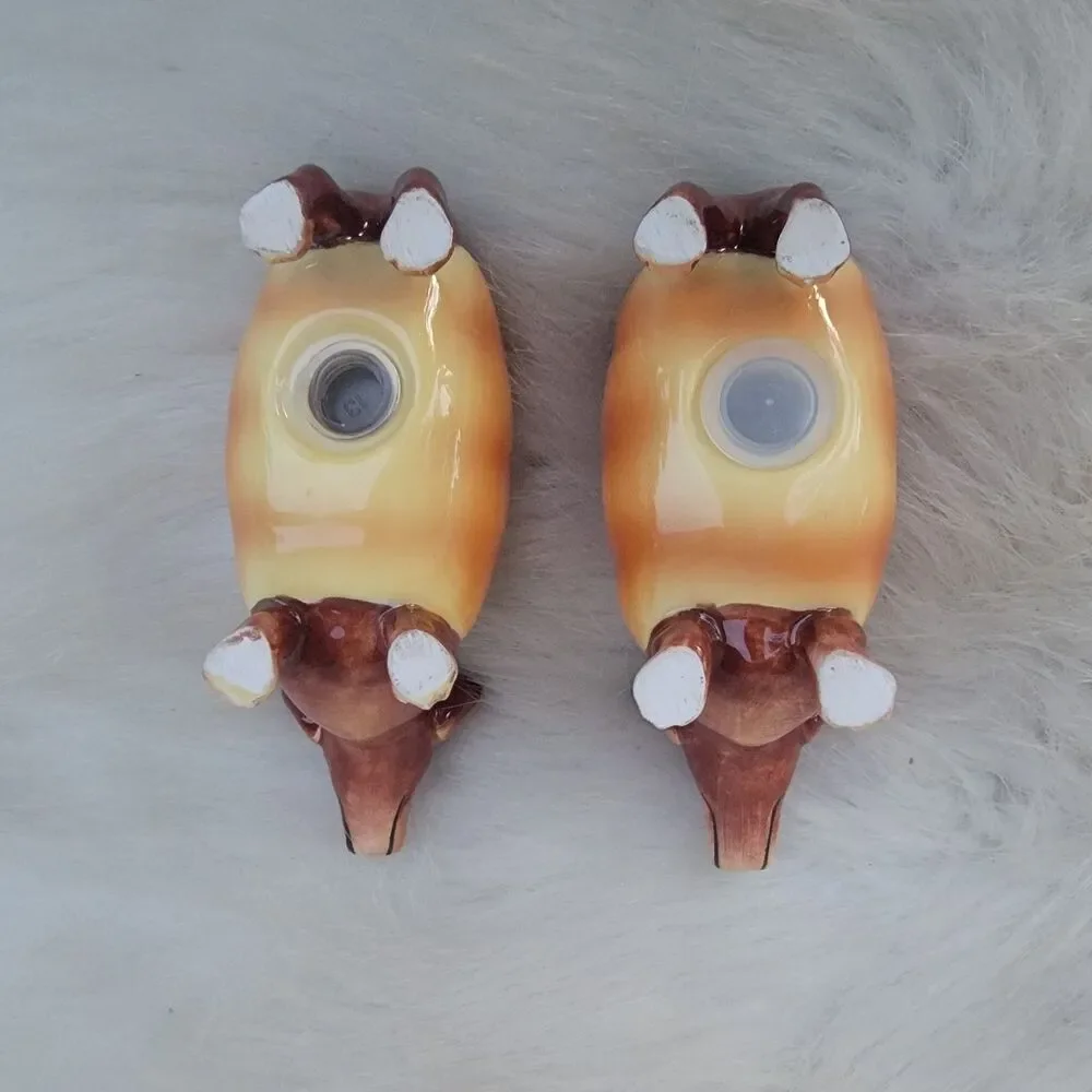 Dachshunds Attractives Ceramic Salt  Pepper Shakers Set Novely See Discription